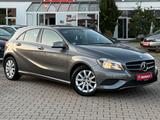 Mercedes-Benz A -Klasse A 180 BlueEfficiency Style*8-FACH*SHZ* - Mercedes-Benz A 180: Schiebedach