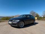 BMW 325i E90 | 6-Zylinder | CarPlay | Kamera  - BMW 325 aus 2005: 325i