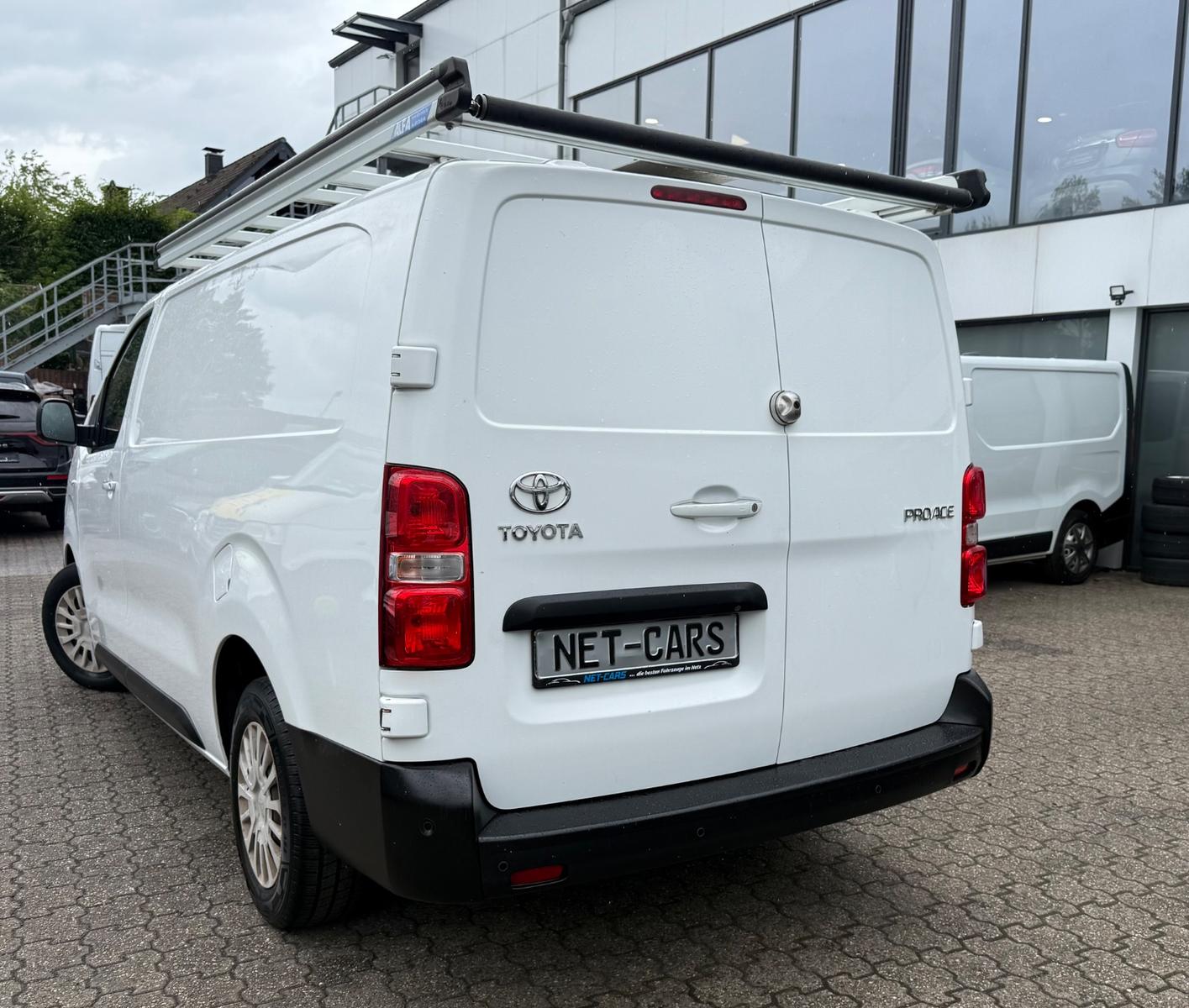 Toyota PROACE (Verso)