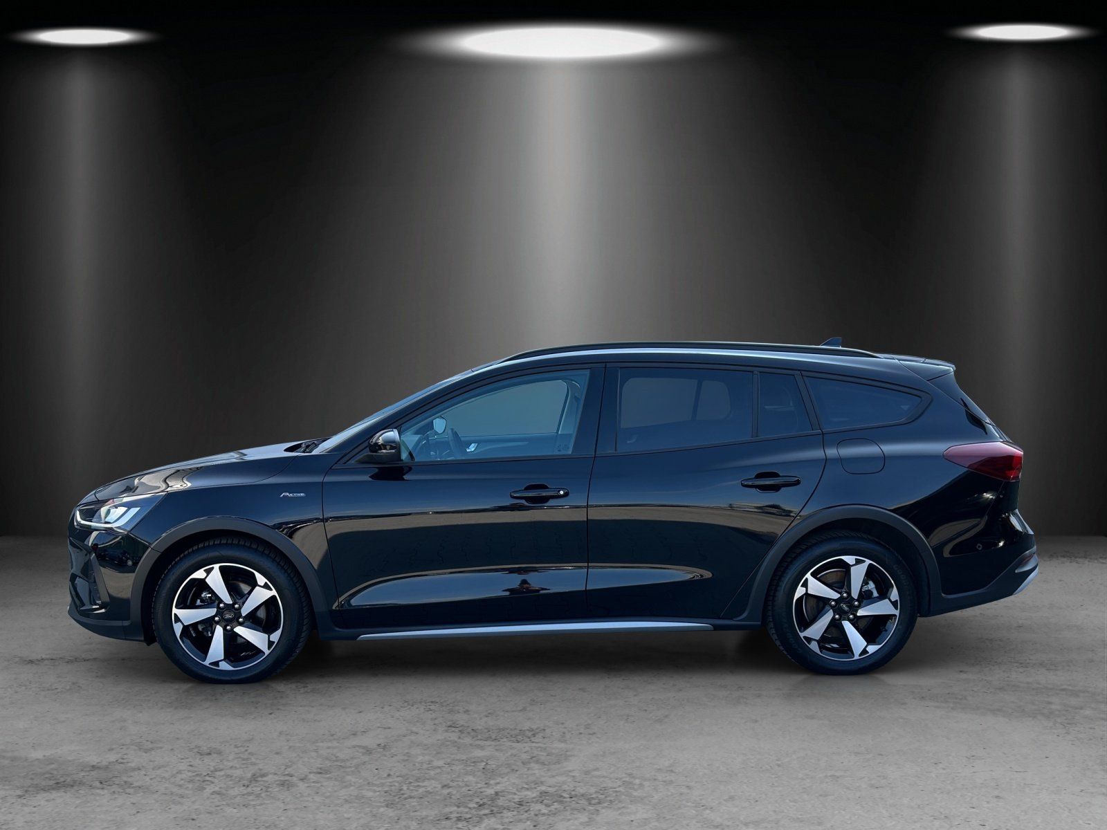 Fahrzeugabbildung Ford Focus 1.5 Active X Aut./LED/KAMERA/ACC/NAVI/PANO