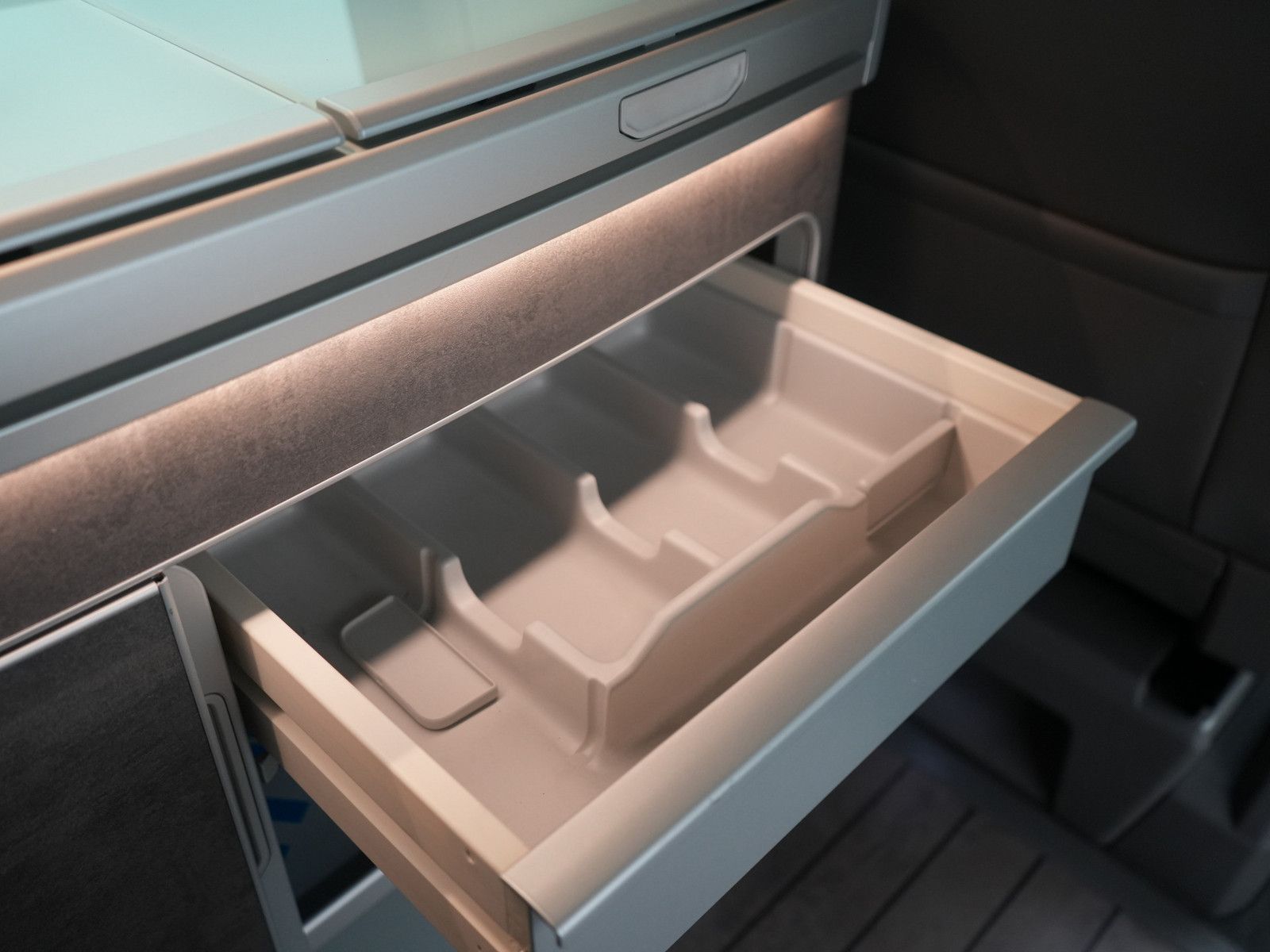 Volkswagen T6 California - Bild 17