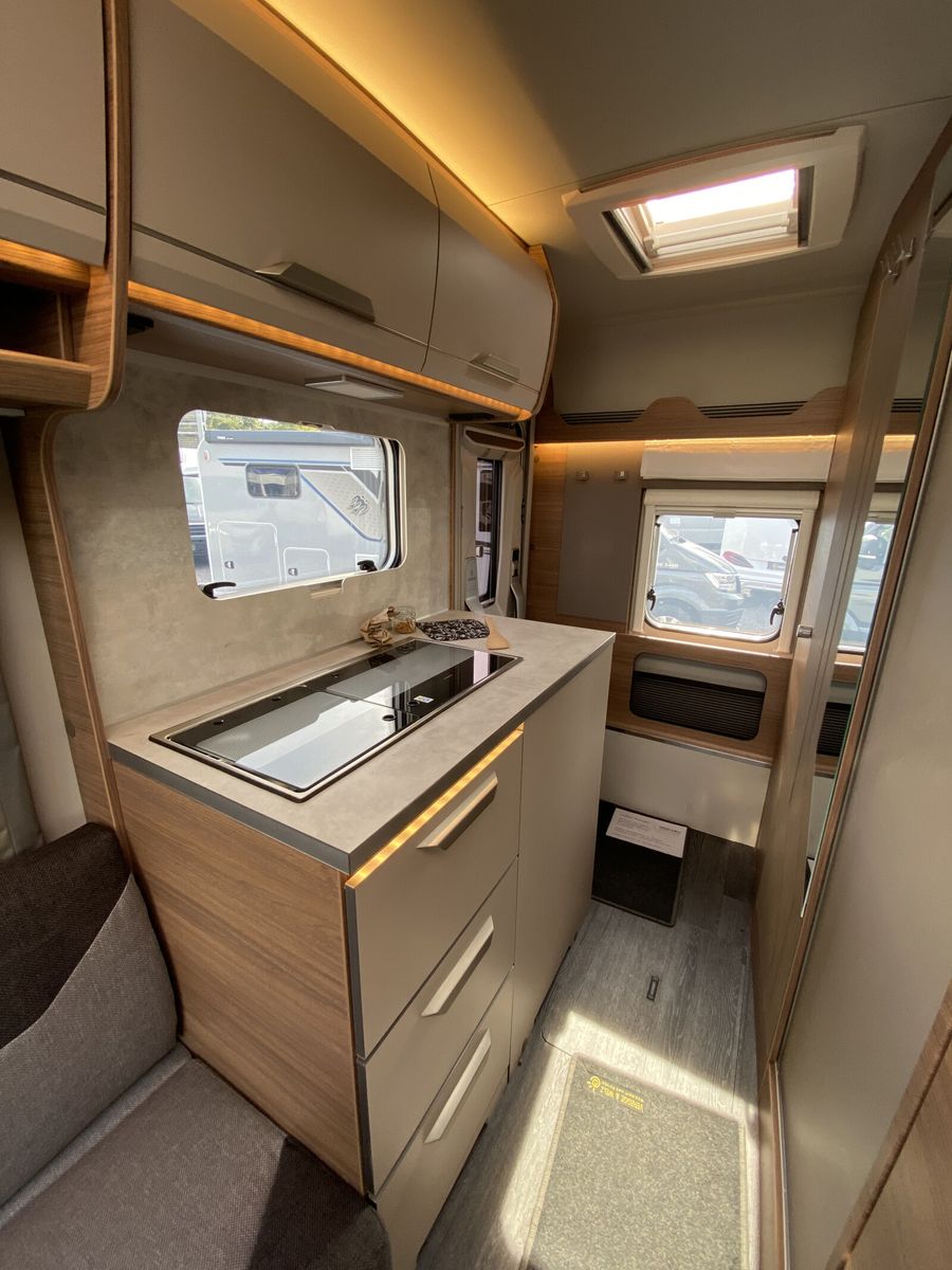 Fahrzeugabbildung Knaus Tourer Van VANSATION 500 LT Anhängerkupplung
