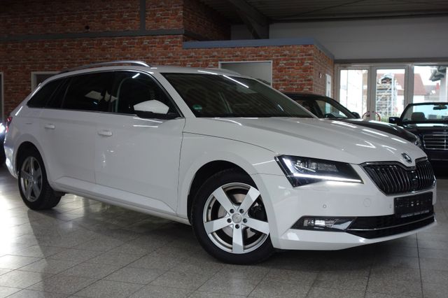 Skoda Superb Combi Style 4x4-ACC-Xenon-AHK-Kamera