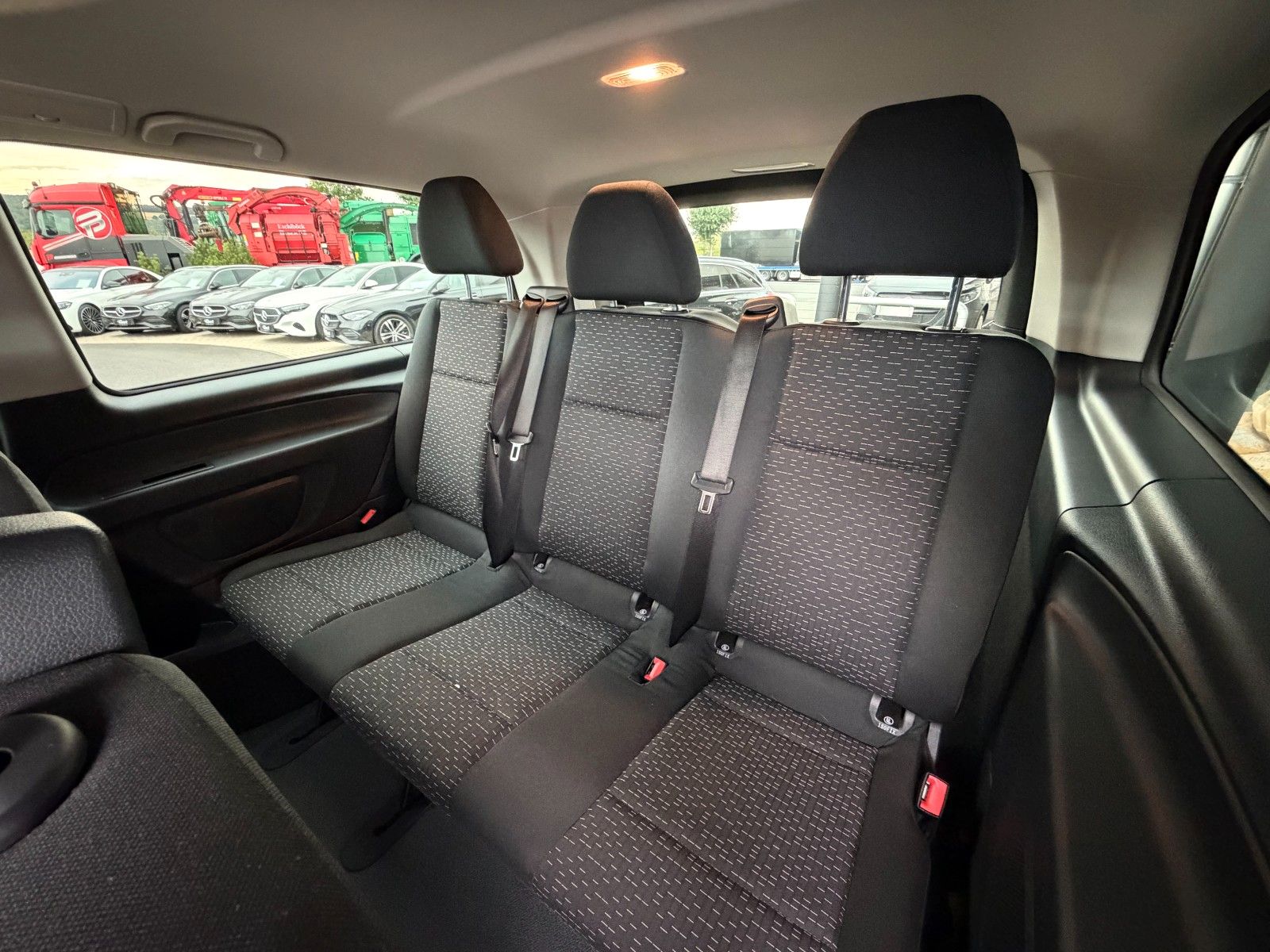 Fahrzeugabbildung Mercedes-Benz Vito 116 CDI 9G Tourer Extral AHK2,5to 2xKlima