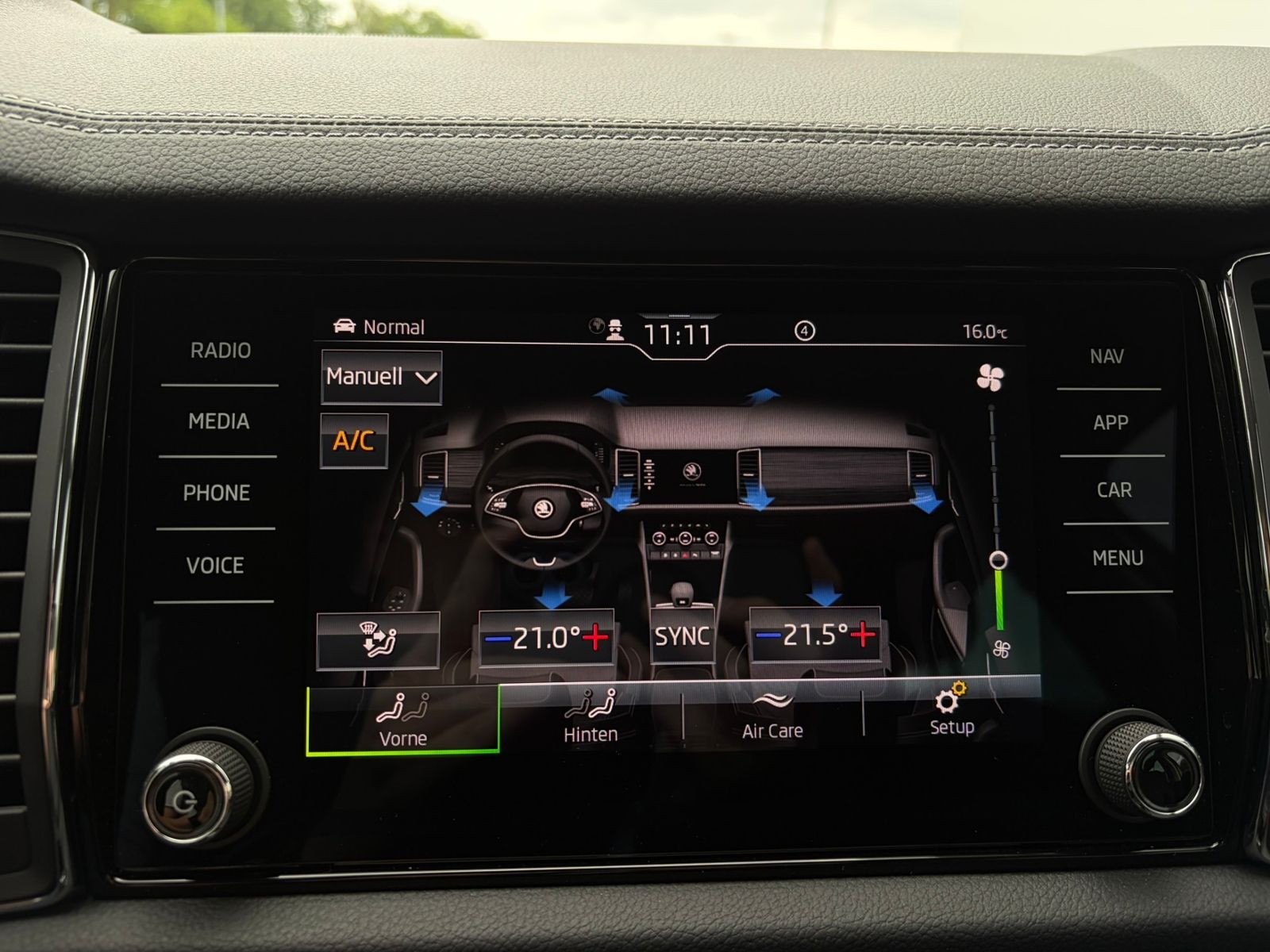 Fahrzeugabbildung SKODA Kodiaq FL Style 1.5 TSI DSG *AHK,LED,ACC,19"-LM*