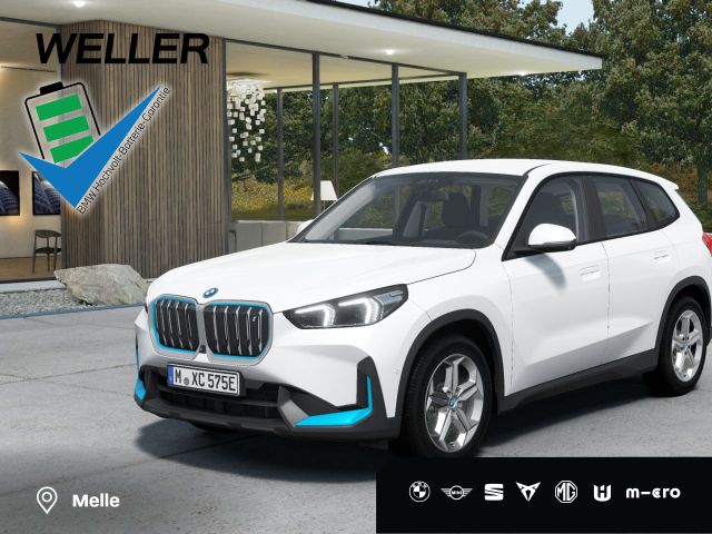 BMW IX1 XDRIVE30 HUD DAPro KomZu SHZ LHZ M Fahrwerk