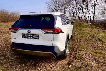 Toyota RAV 4 - 6
