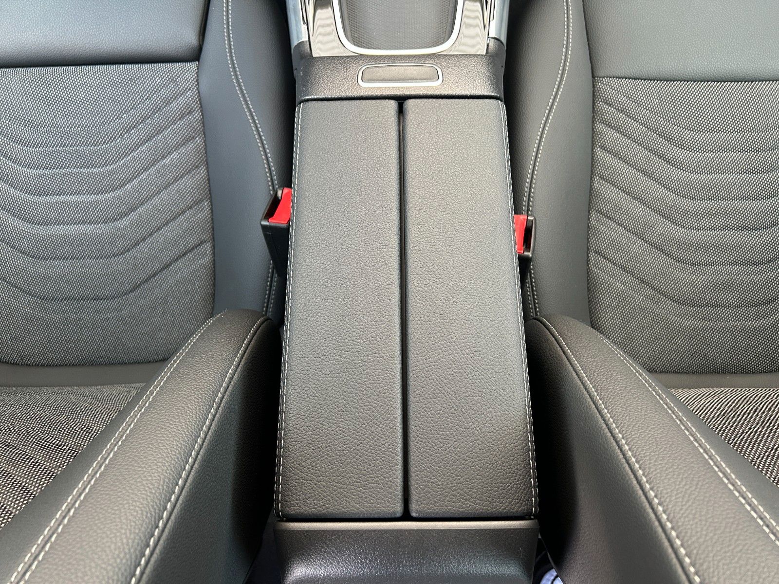 Fahrzeugabbildung Mercedes-Benz B 180 Progressive+PARK+SPIEGEL+LED+DAB+DIGITAL