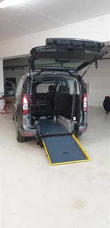 Volkswagen CADDY 1.5 TSI Rollstuhlumbau - Volkswagen Caddy Gebrauchtwagen