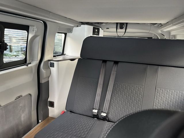 Fahrzeugabbildung Ford Tourneo Custom 320 L1 Nugget Titanium #Standh