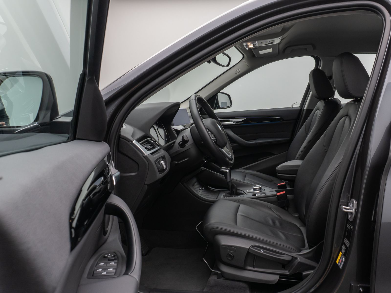 Fahrzeugabbildung BMW X1 xD25e PDC DAB Navi Lordos Geschwindigkeitsreg