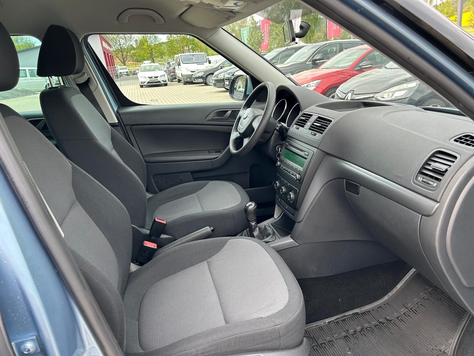 Fahrzeugabbildung SKODA Yeti Active Plus Edition°AHK°Tüv NEU°PDC°Shz°