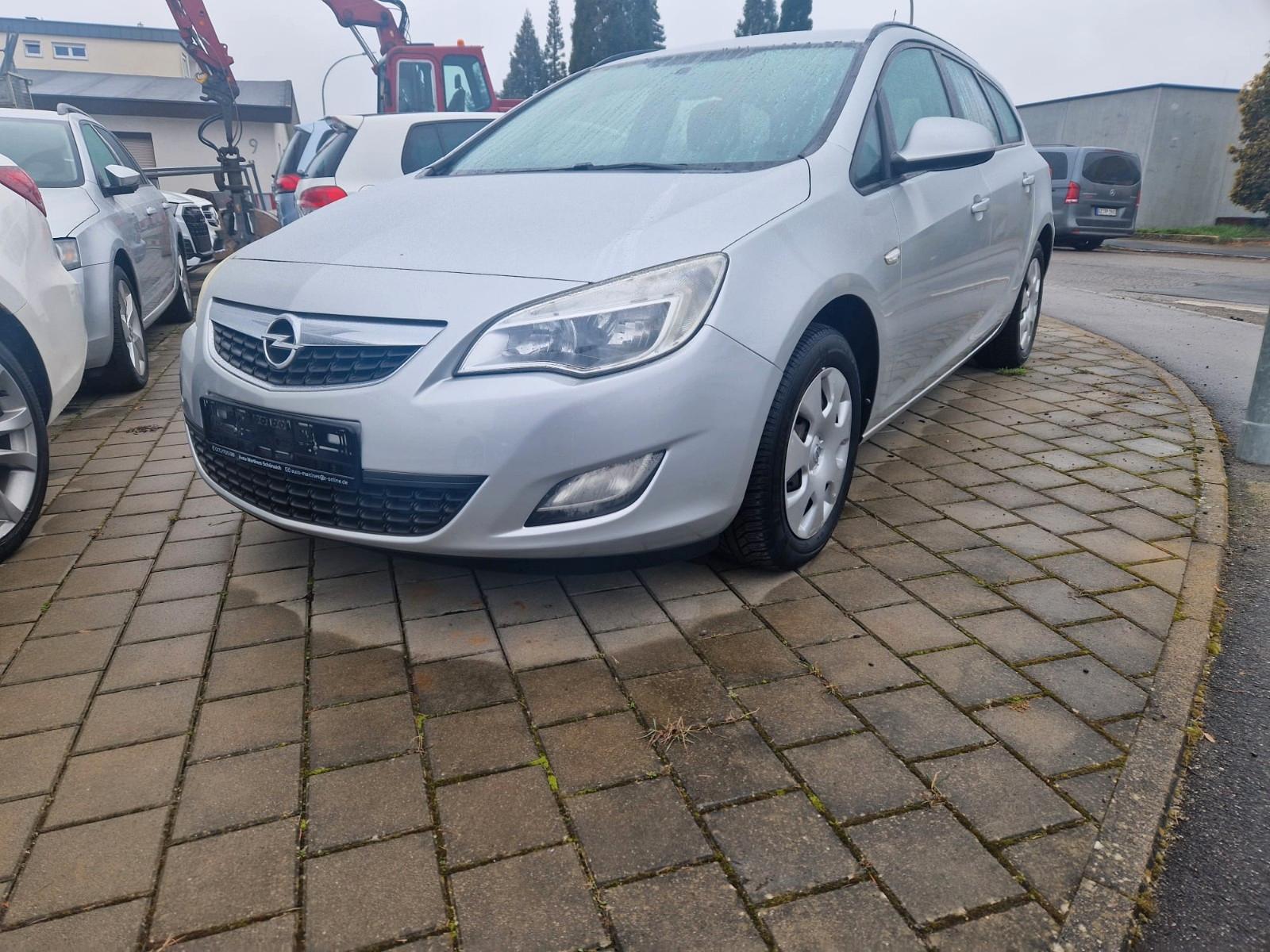 Opel Astra J Sports Tourer Edition