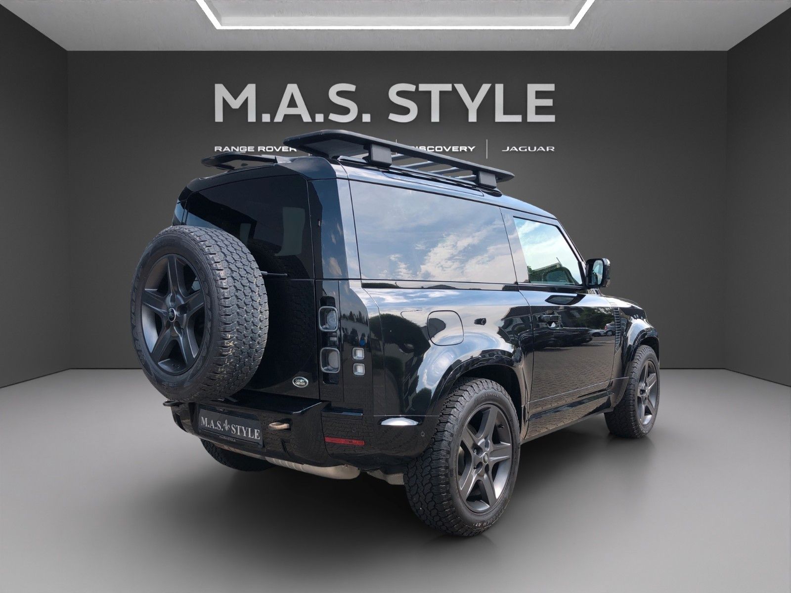 Fahrzeugabbildung Land Rover Defender 90 D250 X-Dynamic SE m. Winde