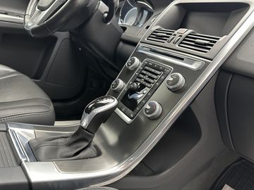 Volvo XC60 - 11