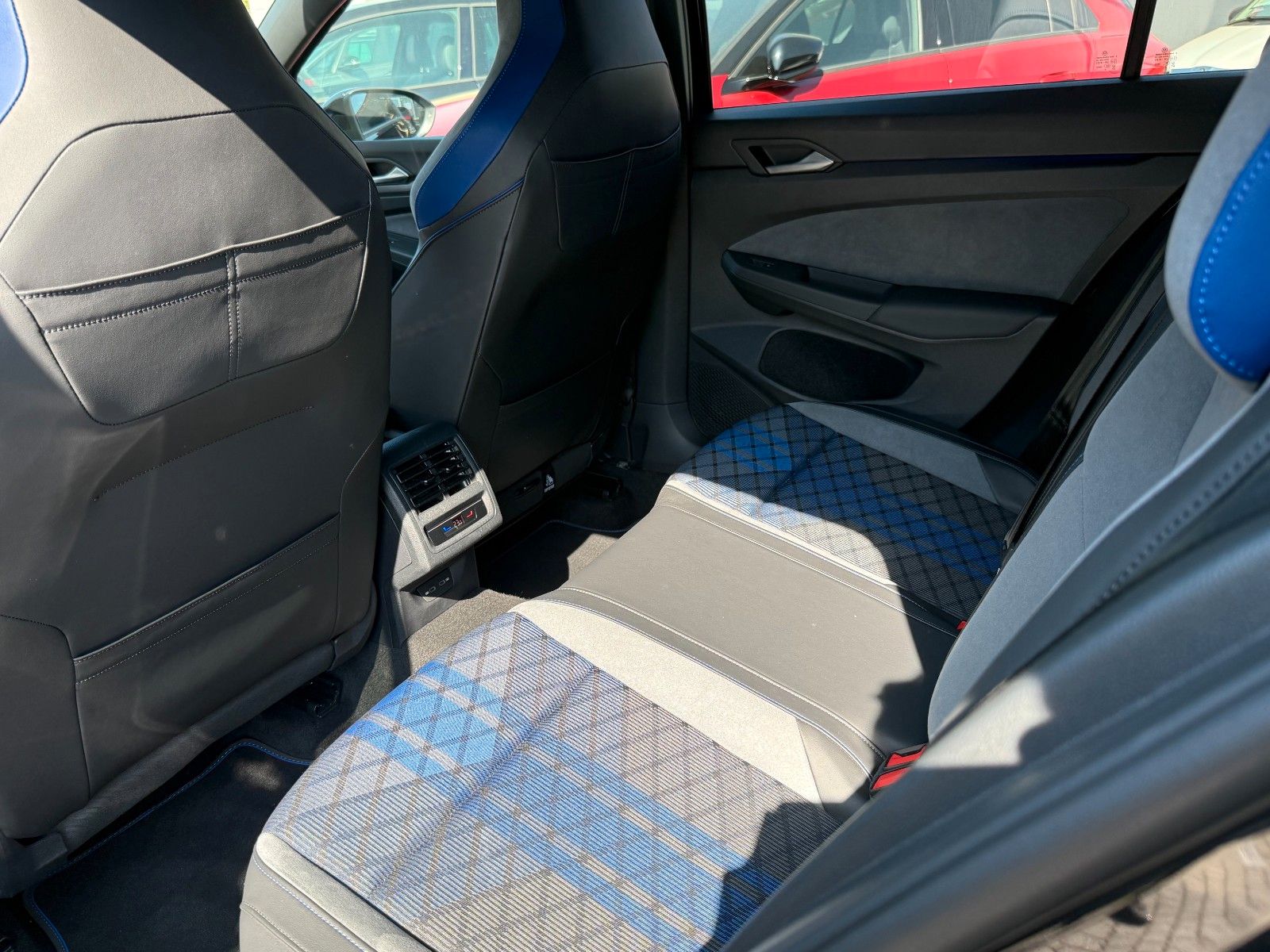 Volkswagen Golf VIII R 4 Motion Variant 2.0 TSI 5 Jahre Gar foto 16