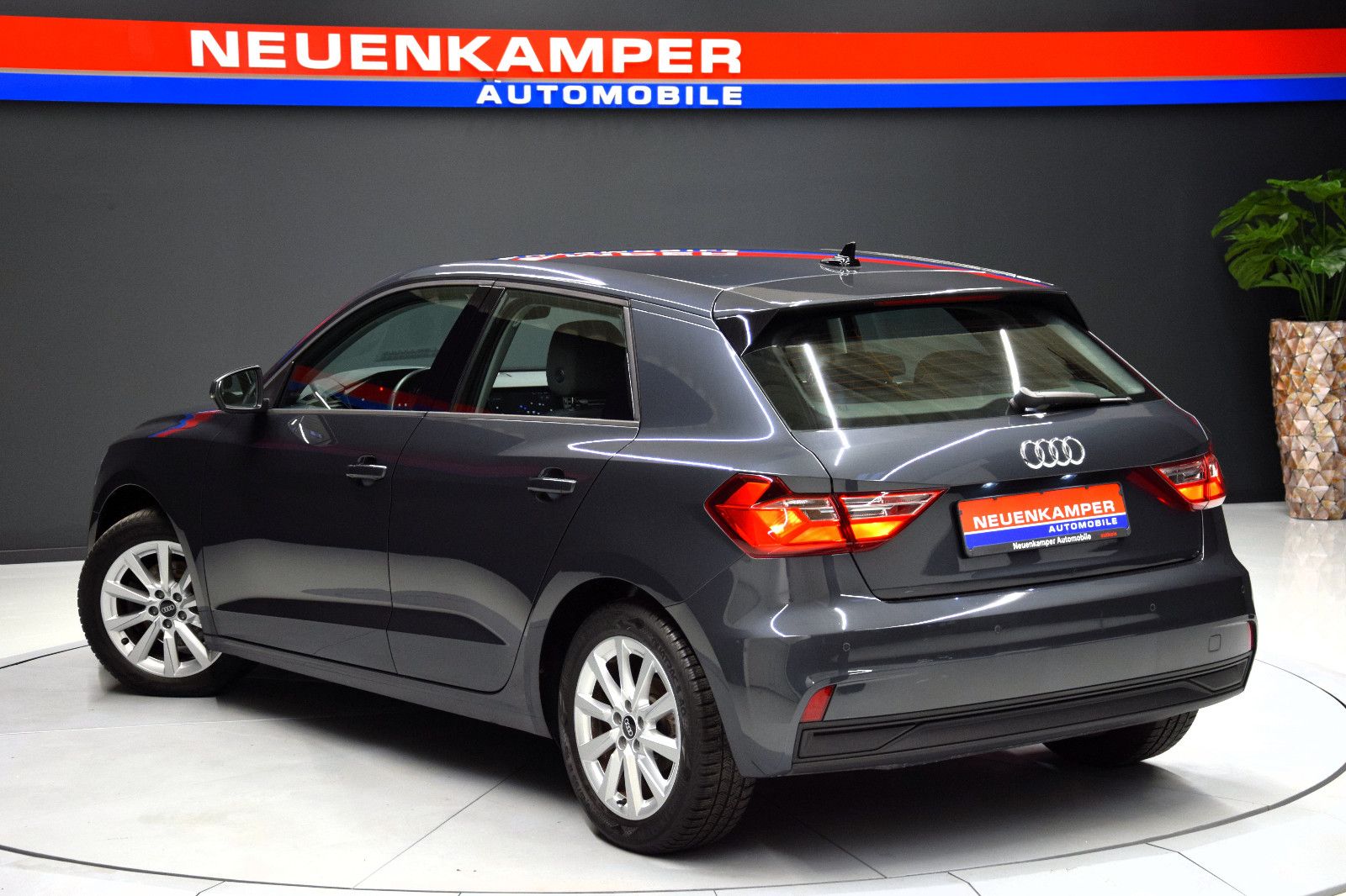 Fahrzeugabbildung Audi A1 Sportback 30 TFSI Virtual  DAB Temp Navi PDC