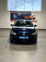 Volkswagen Golf VII 2.0 TDI DSG Cup AHK+BMT+NAVI+AUTOMATIK - Volkswagen Golf Limousine Cup mit Diesel-Antrieb
