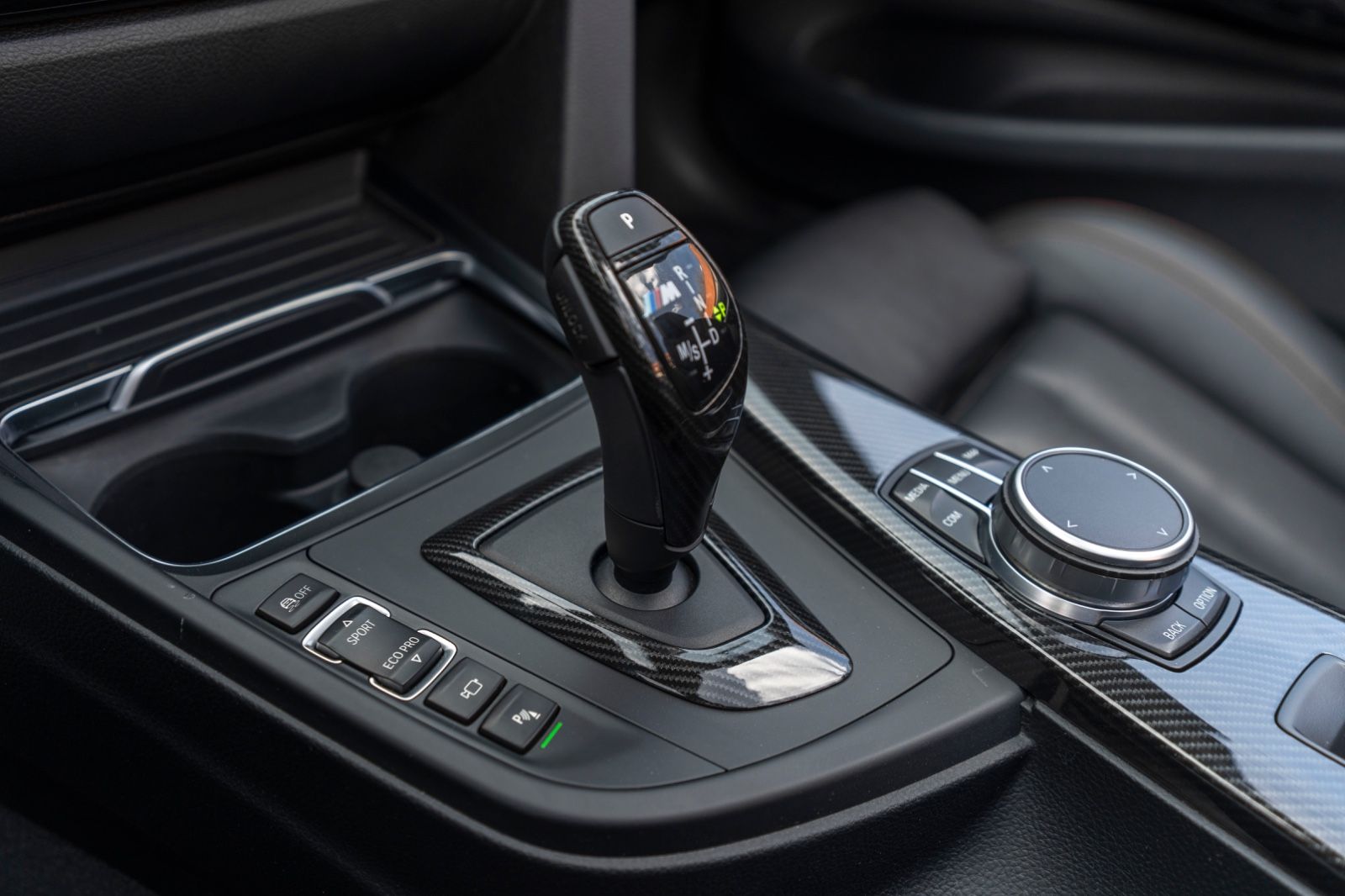 Fahrzeugabbildung BMW 430I Kabrio M-Performance H&K LED HUD CARBON KAM