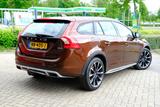 Volvo V60 Cross Country 2.0 D4 190pk Summum Pano|Xenon - gebrauchte Volvo V60 Cross Country aus dem Jahr 2017