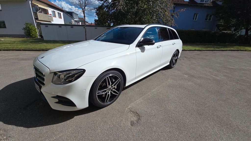 Image of Mercedes-Benz E 400