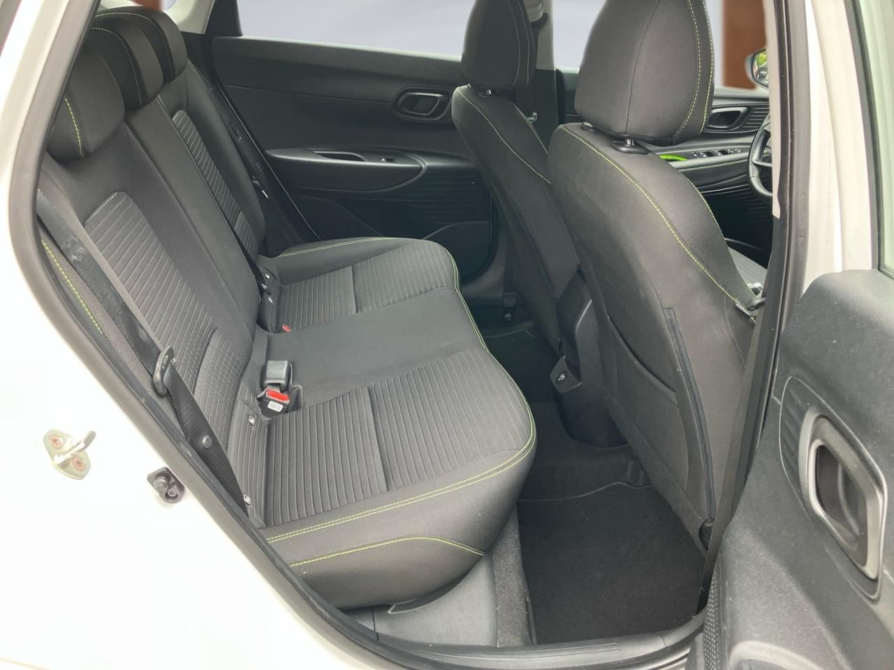 Fahrzeugabbildung Hyundai i20 INTRO KLIMAA*ZV*USB*LM*