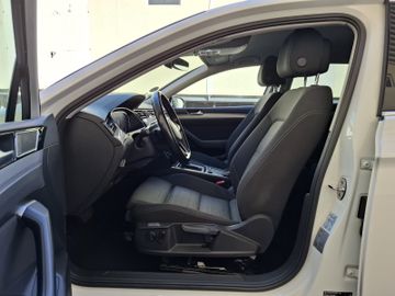 Volkswagen Passat Variant - 7