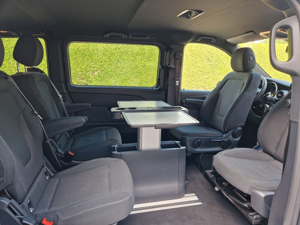 Mercedes-Benz V 250