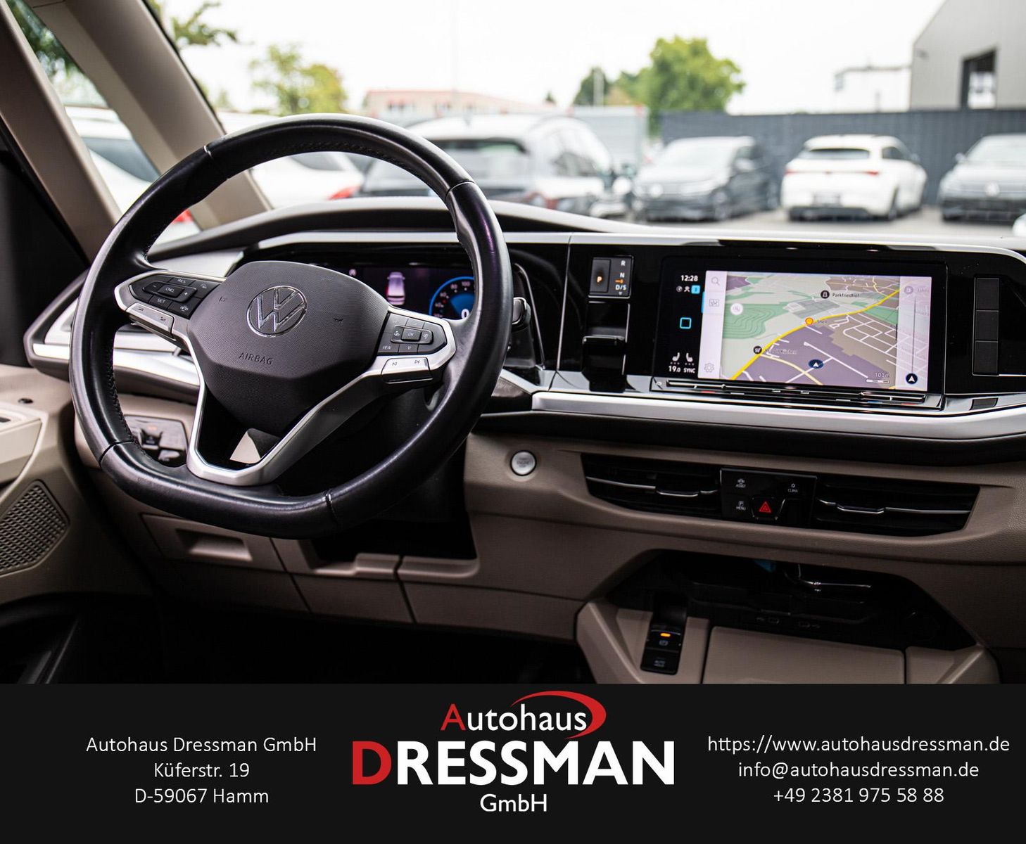 Volkswagen T7 Multivan 1.5 TSI Life PANO NAVI RFK STANDHZG foto 16