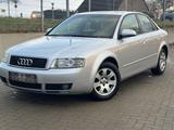 Audi A4 2.0+KLIMAAUTOMATIK+SITZHEIZUNG+ALUFELGEN - Audi A4 aus 2002: 2.0