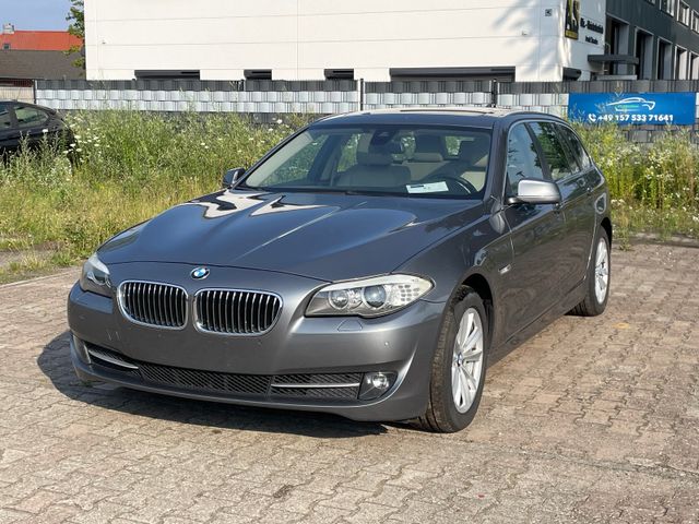 BMW 525 Baureihe *x-Drive*Navi*Aut*Panorama*Kamera*