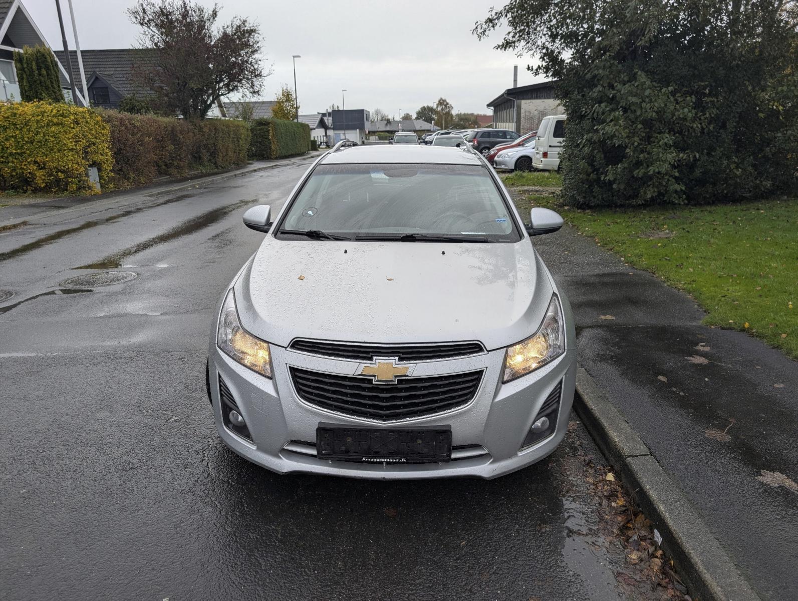 Chevrolet Cruze 2013 — rear view