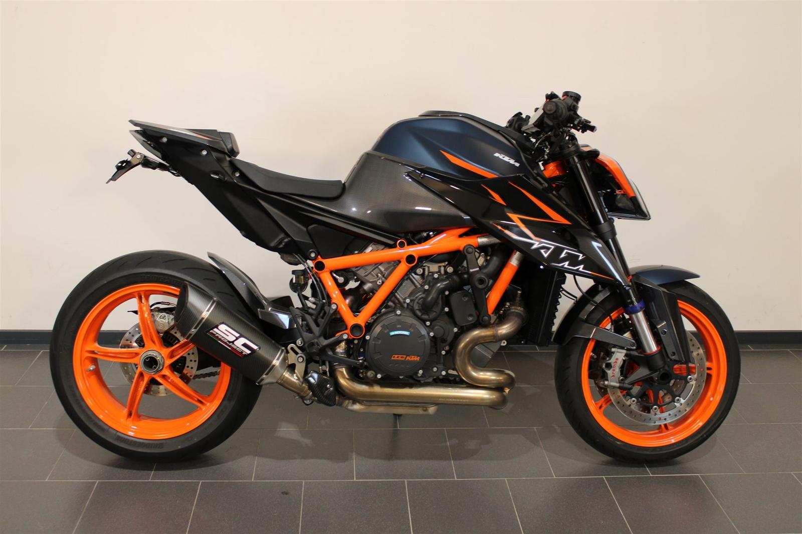 KTM 1290 Super Duke R EVO Modell 2023 / TechPack /