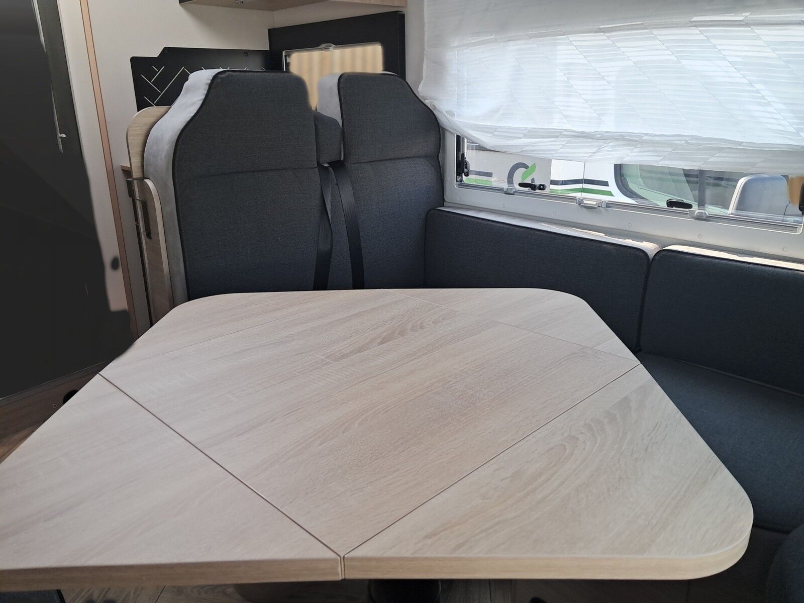 Fahrzeugabbildung Chausson Teilintegriert 724 Etape Line Peugeot 140 PS