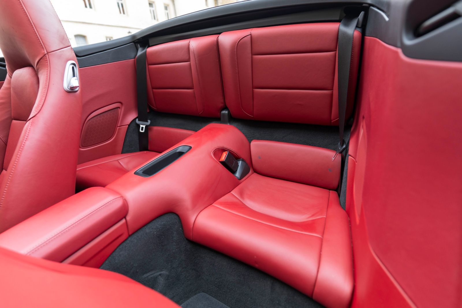 Fahrzeugabbildung Porsche 911 Carrera S Cabrio BOSE PASM TOTW CARPLAY LED