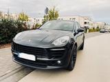 Porsche Macan Deutsche FZ, ScheckH, Black Black - schwarze Porsche Macan