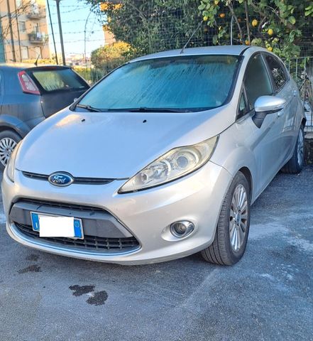 Ford Fiesta 1.4 TDCi 68CV 5 porte Titanium