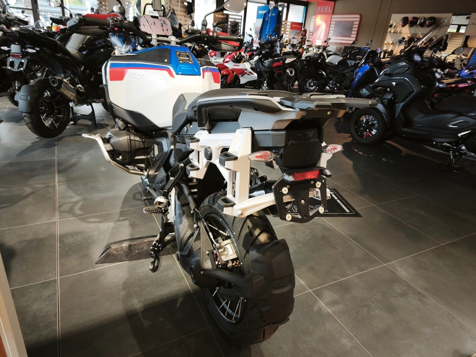 Fahrzeugabbildung BMW R 1300 GS Adventure ASA