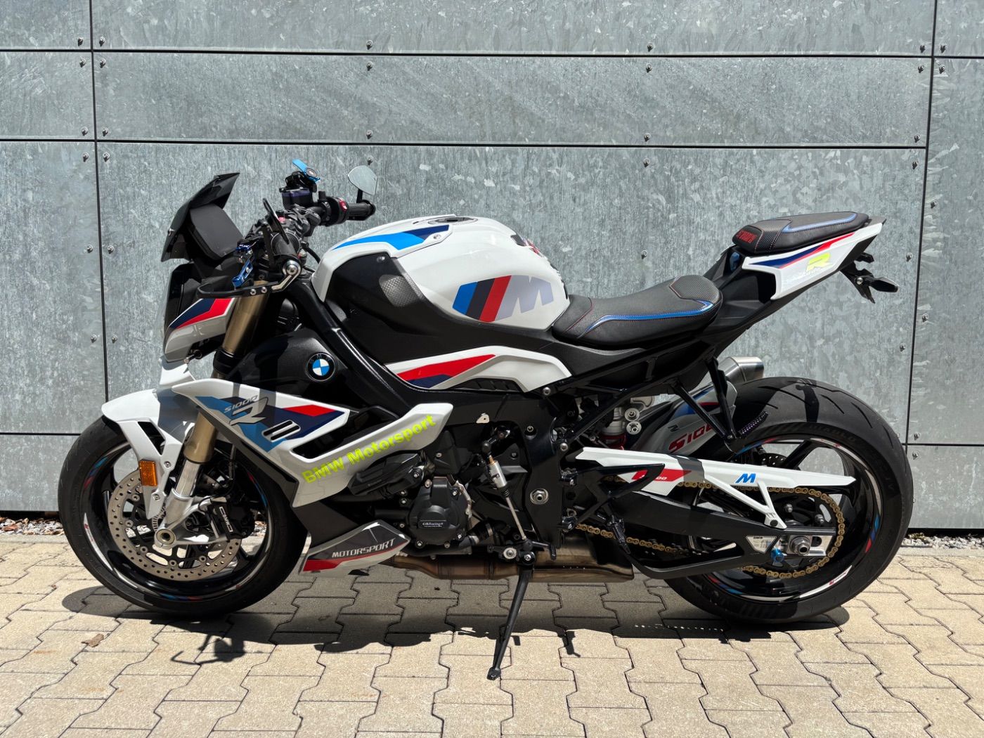 Fahrzeugabbildung BMW S 1000 R M Paket, Carbonräder viel Zubehör