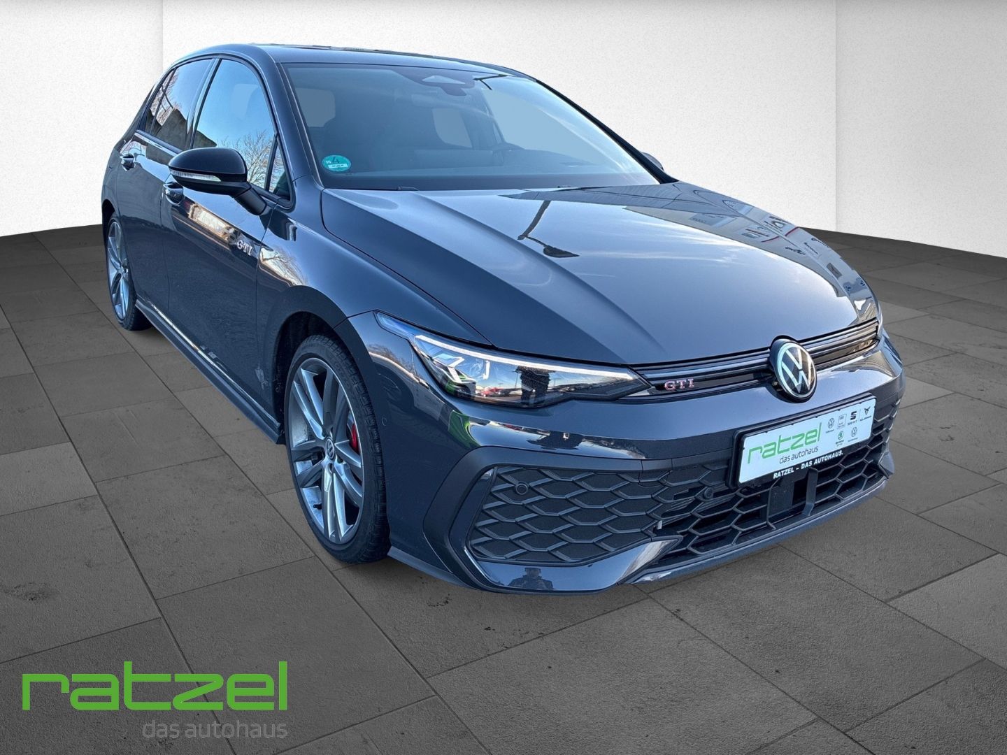 Fahrzeugabbildung Volkswagen Golf GTI Business Paket+Black Style+IQ.Light+AHK