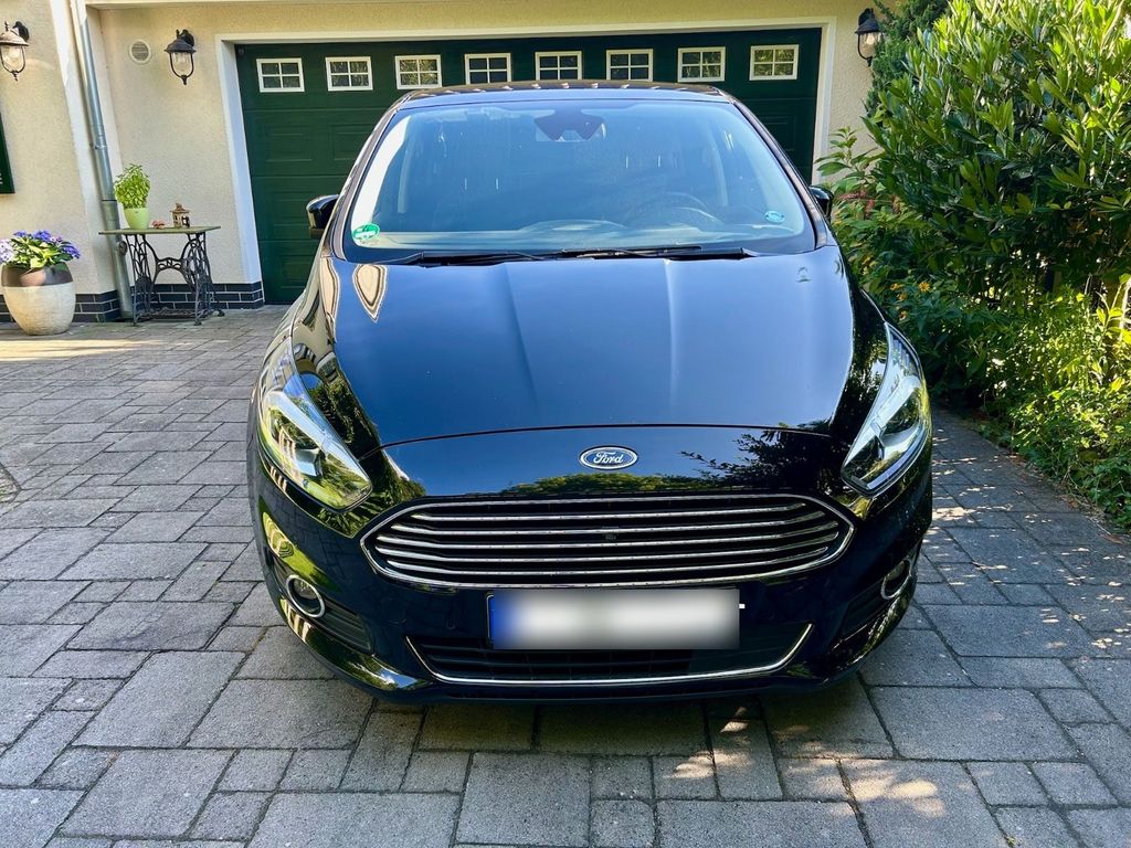 Image of Ford S-Max