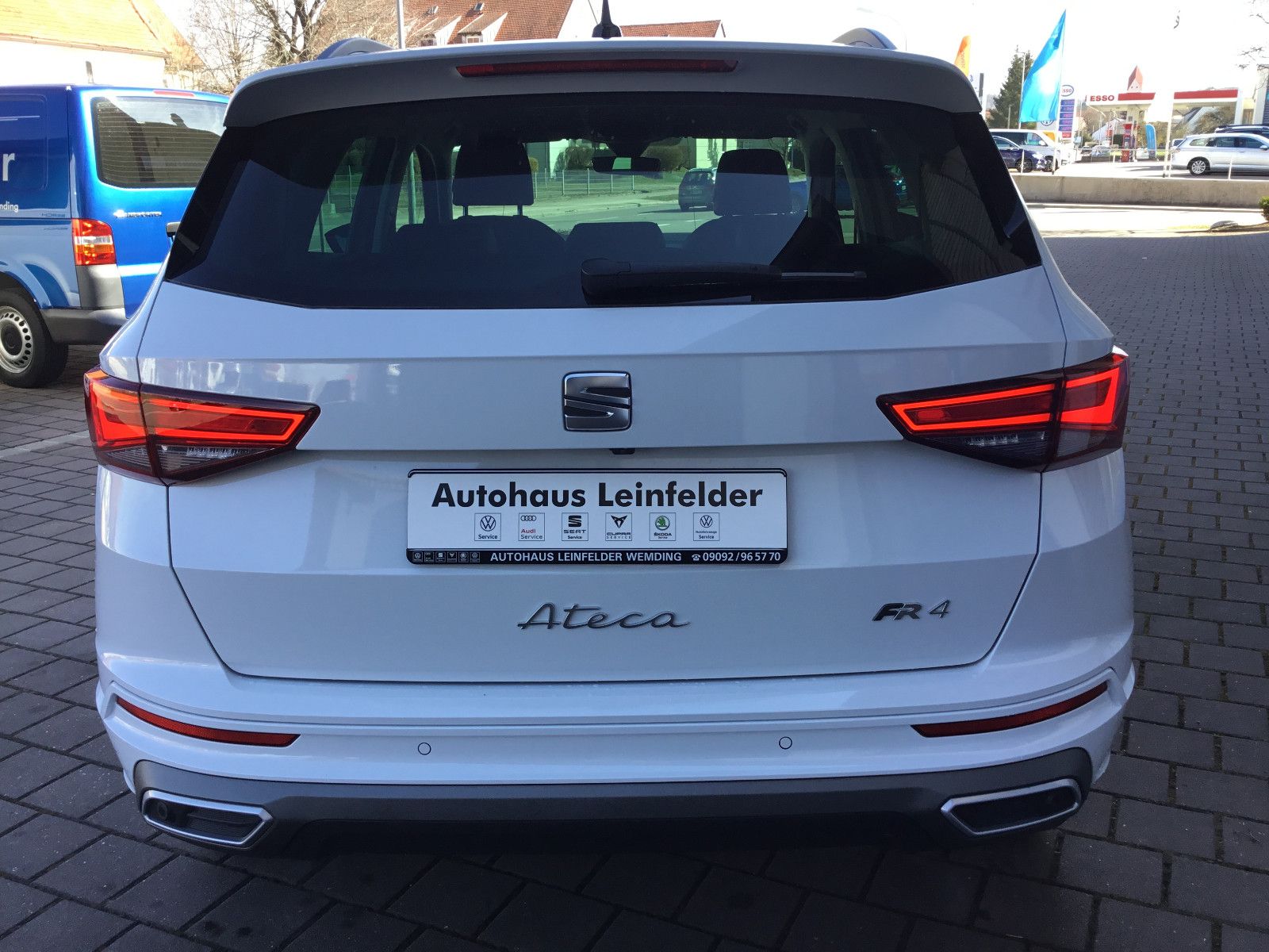 Fahrzeugabbildung SEAT Ateca 2.0 TSI FR 4Drive DSG+AHK+19"+Dinamica+ACC