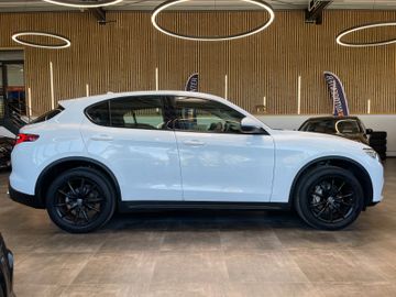 Alfa Romeo Stelvio Super Q4 *KAM*NAVI*TEMPOMAT*LKHZ*
