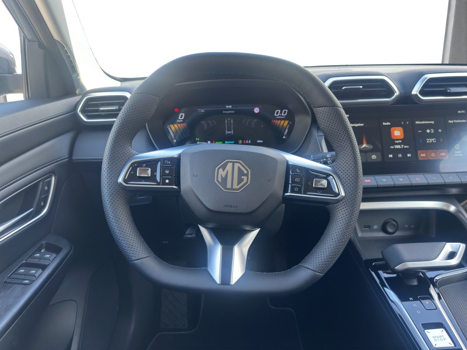 MG ZS