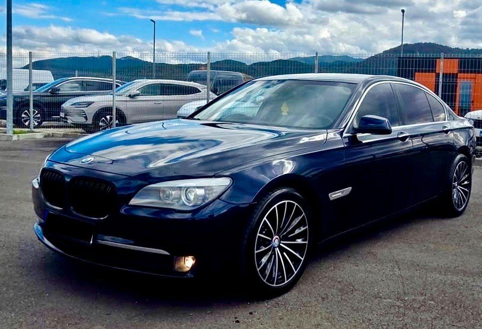 BMW 730