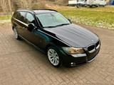 BMW 320xd Touring *Navi*Standheizung*Xenon*184PS