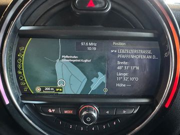 MINI COOPER D 5-trg. *2. Hand*Klima*SHZ*Navi*PDC*BT*