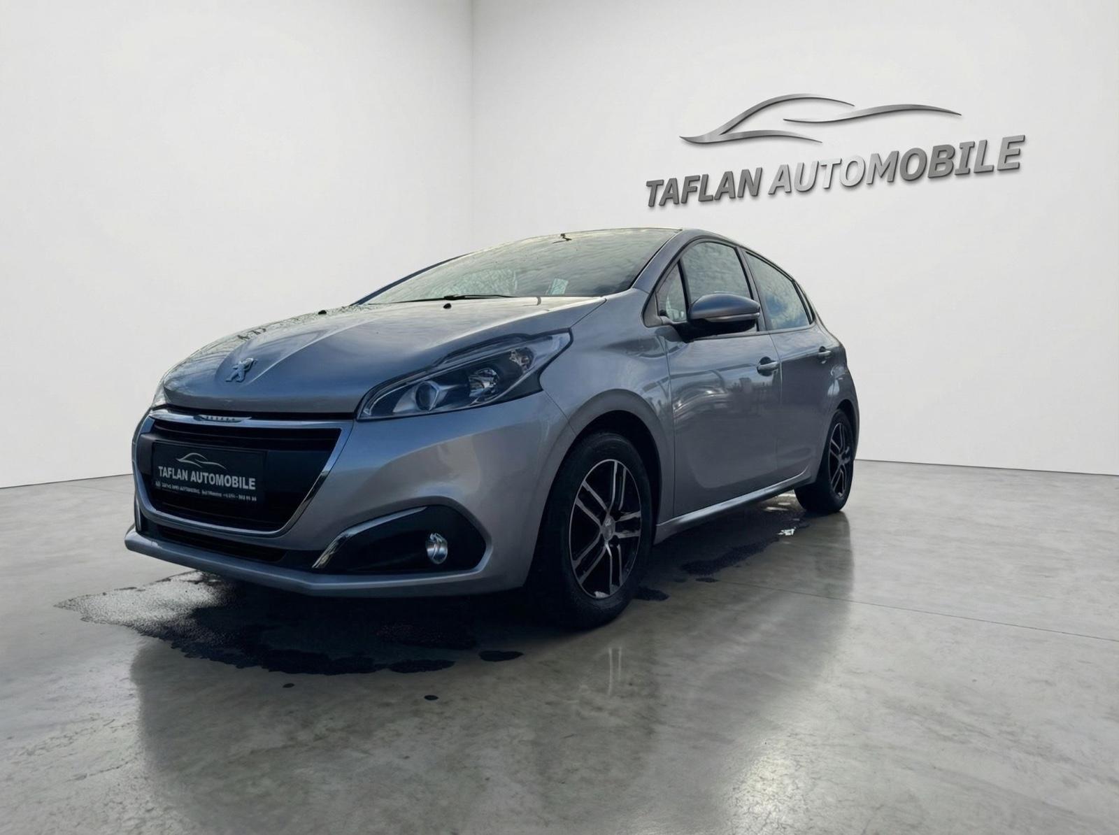 Peugeot 208 Active  1 HAND