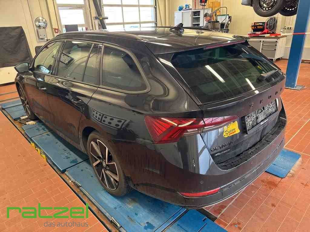 Fahrzeugabbildung SKODA Octavia Combi Sport 2.0 TDI DSG Navi Leder Digit