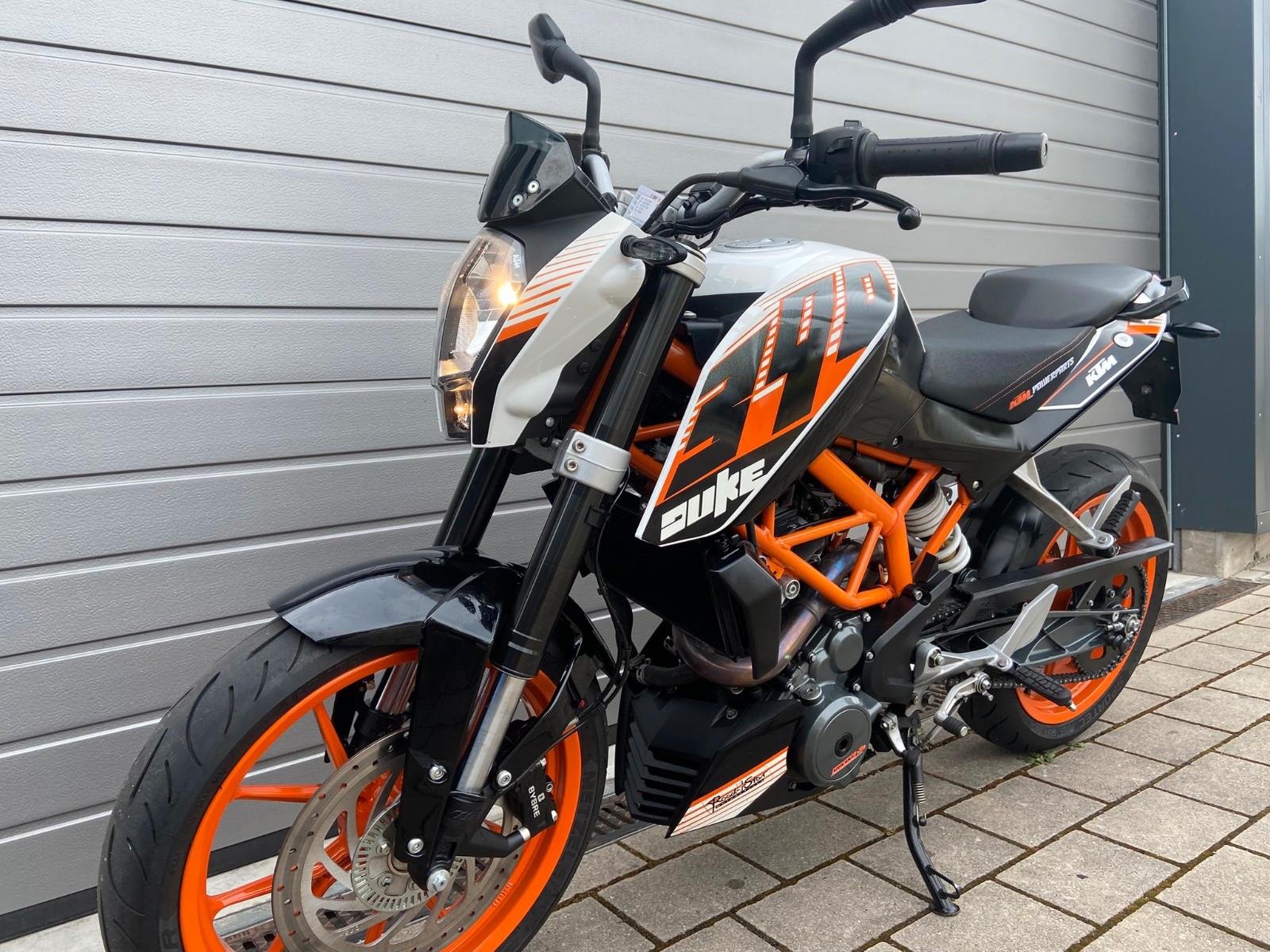 KTM 390 Duke - KD neu, Zubehör, Topzustand